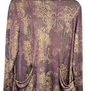 Simonton Says‎ Top size medium purple animal print Embellished